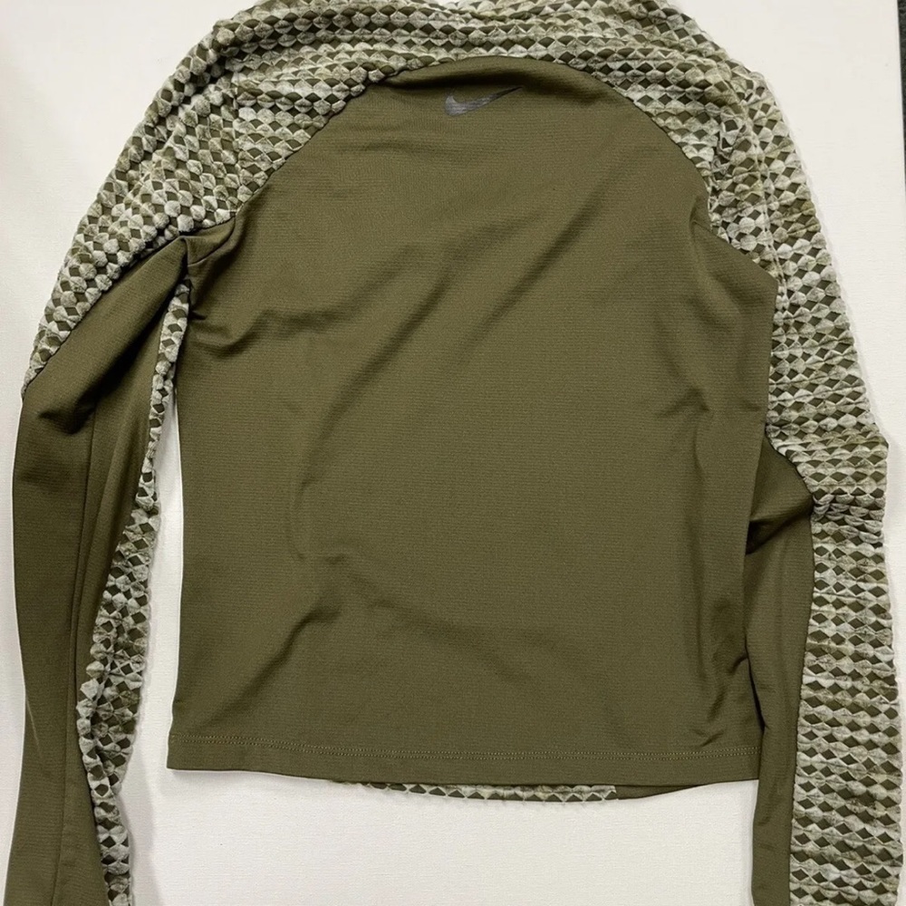 Nike Pro Women’s Hyperwarm Army Green Turtleneck Training Top XS Long Sleeve - Picture 3 of 6
